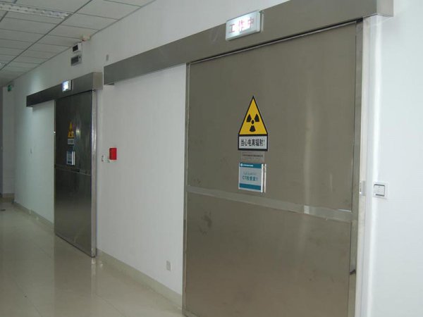 电动防护铅门